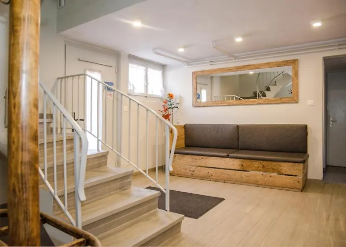 Dolphin New! Alpehytte